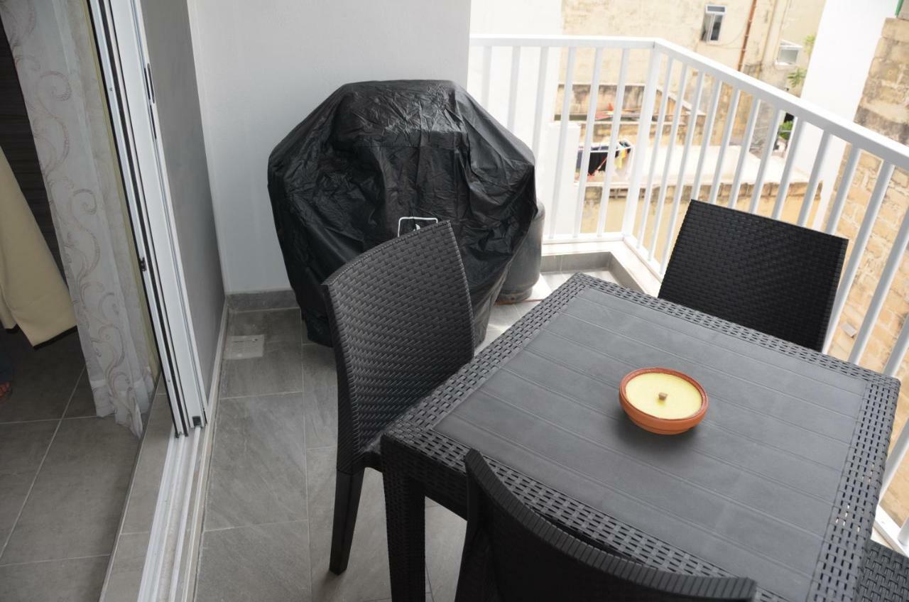 Pilgrim'S Rest Apartments Gzira Exterior photo