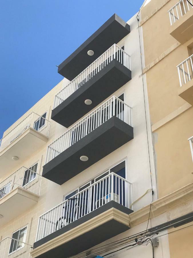 Pilgrim'S Rest Apartments Gzira Exterior photo