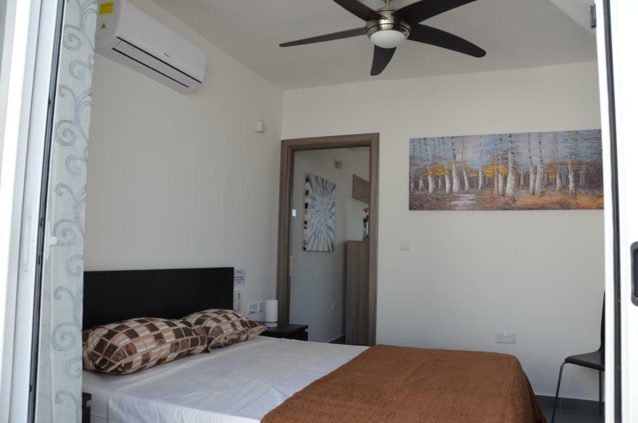 Pilgrim'S Rest Apartments Gzira Exterior photo